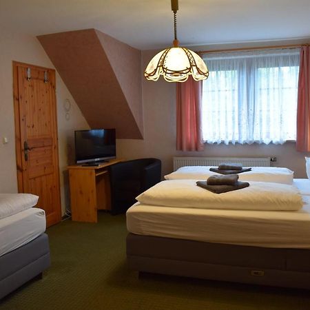 Landhotel "Lichte Aue" Lichtenau Stutzengrun Dış mekan fotoğraf