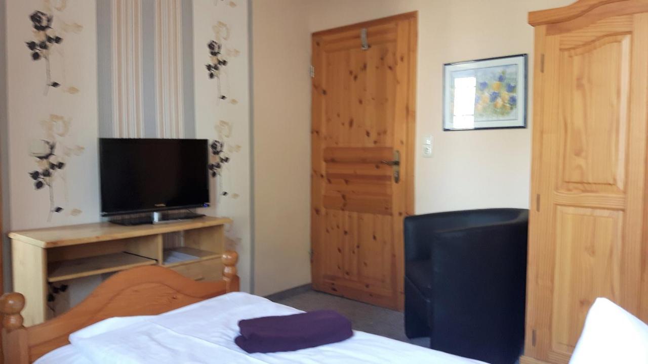 Landhotel "Lichte Aue" Lichtenau Stutzengrun Dış mekan fotoğraf
