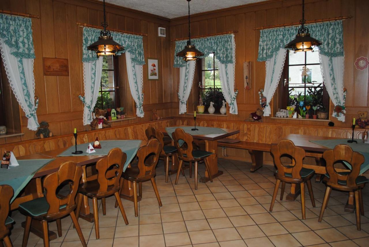 Landhotel "Lichte Aue" Lichtenau Stutzengrun Dış mekan fotoğraf