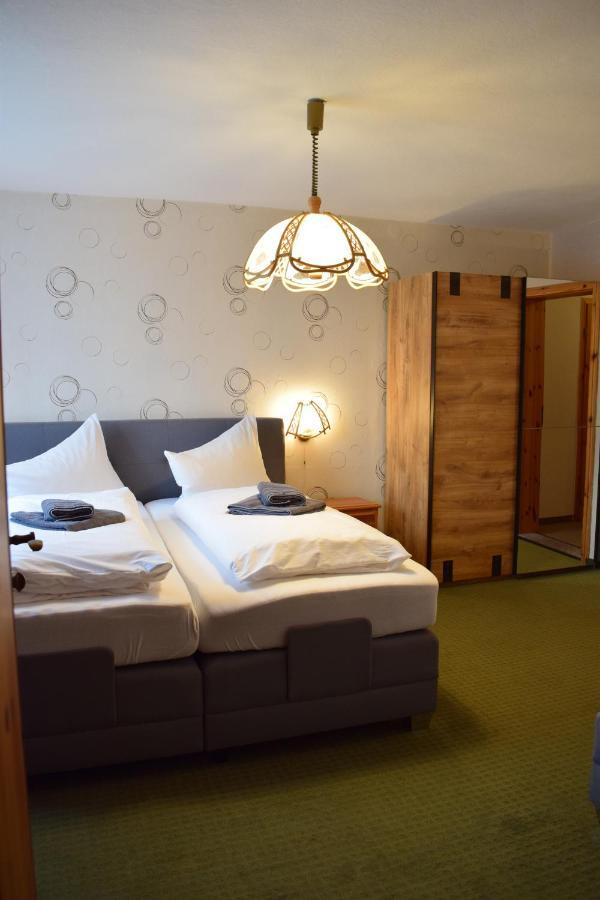 Landhotel "Lichte Aue" Lichtenau Stutzengrun Dış mekan fotoğraf