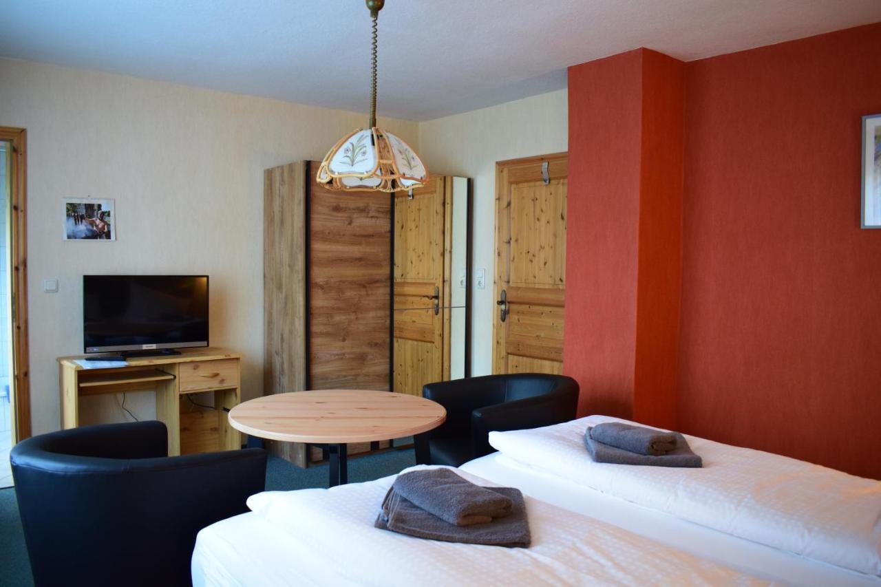 Landhotel "Lichte Aue" Lichtenau Stutzengrun Dış mekan fotoğraf